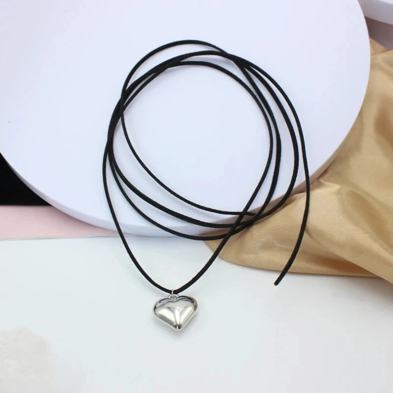 New Goth Black Velvet Big Heart Pendant Choker Necklace for Women Elegant Weave Knotted Bowknot Adjustable Chain Jewelry - aquila Bask